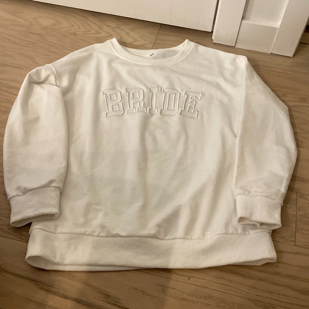 Bride crewneck